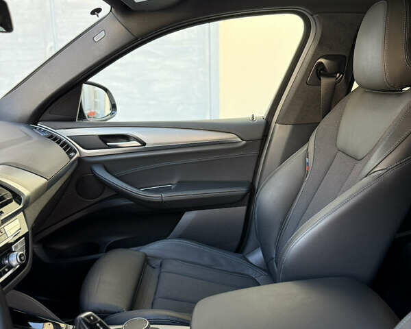 Белый БМВ Х4, объемом двигателя 2 л и пробегом 195 тыс. км за 36000 $, фото 24 на Automoto.ua