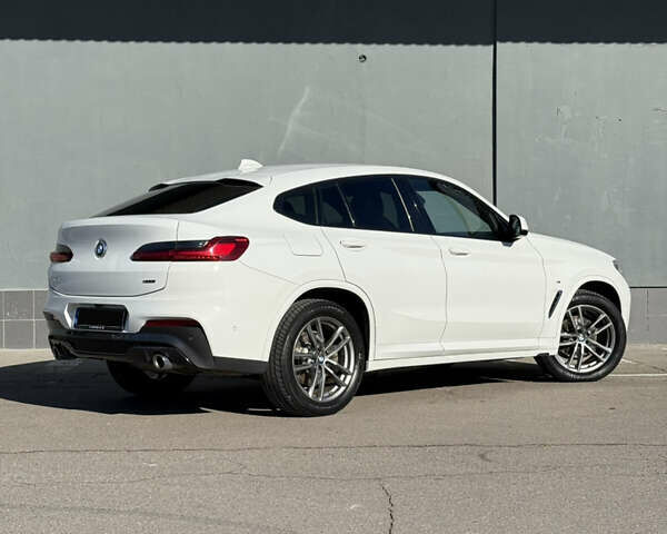 Белый БМВ Х4, объемом двигателя 2 л и пробегом 195 тыс. км за 36000 $, фото 4 на Automoto.ua