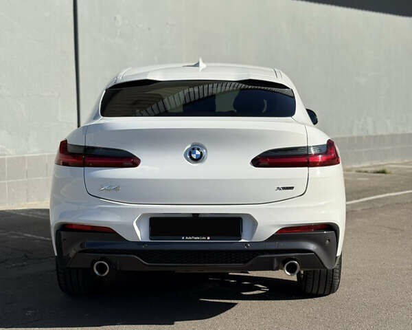 Белый БМВ Х4, объемом двигателя 2 л и пробегом 195 тыс. км за 36000 $, фото 7 на Automoto.ua