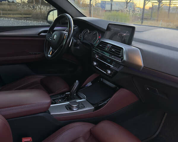 Белый БМВ Х4, объемом двигателя 2 л и пробегом 133 тыс. км за 36500 $, фото 12 на Automoto.ua