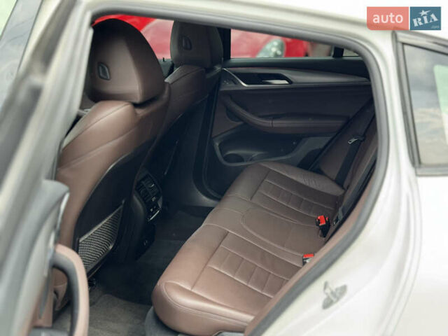 Білий БМВ Х4, об'ємом двигуна 2 л та пробігом 96 тис. км за 39000 $, фото 28 на Automoto.ua