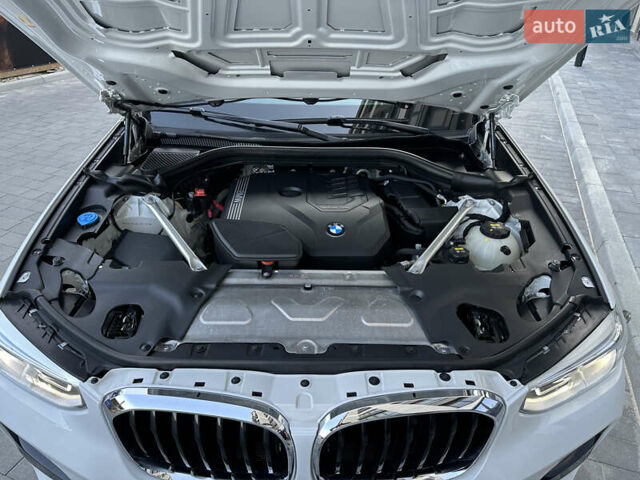 Белый БМВ Х4, объемом двигателя 2 л и пробегом 28 тыс. км за 47500 $, фото 43 на Automoto.ua