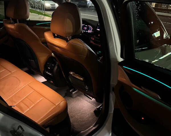 Белый БМВ Х4, объемом двигателя 3 л и пробегом 102 тыс. км за 43500 $, фото 15 на Automoto.ua