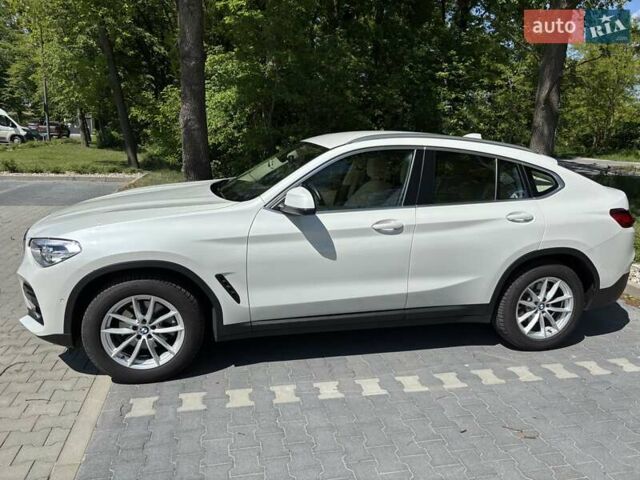 Белый БМВ Х4, объемом двигателя 2 л и пробегом 31 тыс. км за 45900 $, фото 3 на Automoto.ua