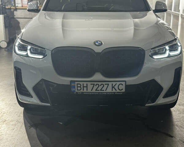 Белый БМВ Х4, объемом двигателя 2 л и пробегом 15 тыс. км за 60000 $, фото 5 на Automoto.ua