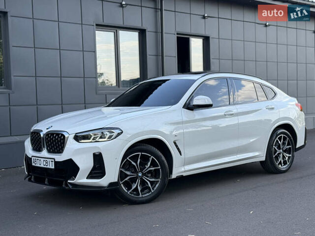 Белый БМВ Х4, объемом двигателя 2 л и пробегом 12 тыс. км за 55000 $, фото 40 на Automoto.ua
