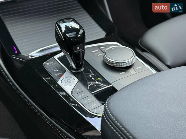 Белый БМВ Х4, объемом двигателя 2 л и пробегом 12 тыс. км за 55999 $, фото 40 на Automoto.ua