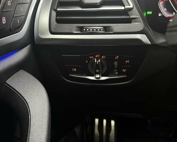 Белый БМВ Х4, объемом двигателя 2 л и пробегом 15 тыс. км за 60000 $, фото 18 на Automoto.ua