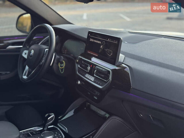 Білий БМВ Х4, об'ємом двигуна 2 л та пробігом 33 тис. км за 43000 $, фото 19 на Automoto.ua