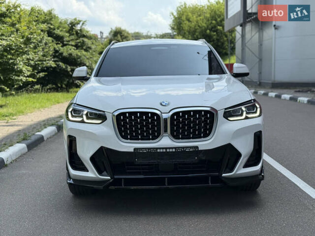 Белый БМВ Х4, объемом двигателя 2 л и пробегом 12 тыс. км за 55999 $, фото 1 на Automoto.ua