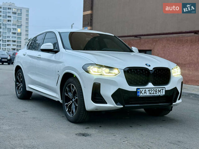 Белый БМВ Х4, объемом двигателя 2 л и пробегом 8 тыс. км за 64777 $, фото 2 на Automoto.ua