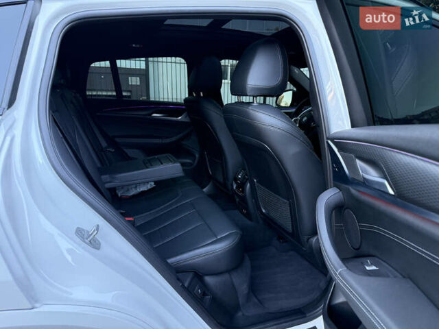 Белый БМВ Х4, объемом двигателя 2 л и пробегом 13 тыс. км за 51500 $, фото 33 на Automoto.ua