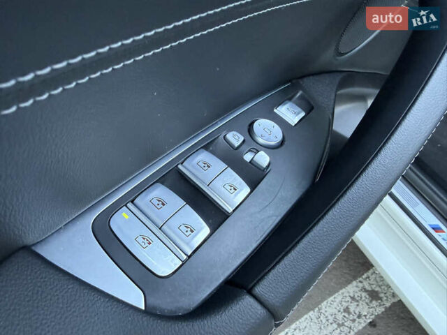 Білий БМВ Х4, об'ємом двигуна 2 л та пробігом 12 тис. км за 53500 $, фото 46 на Automoto.ua