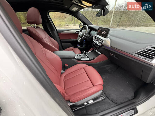 Белый БМВ Х4, объемом двигателя 3 л и пробегом 31 тыс. км за 55000 $, фото 46 на Automoto.ua