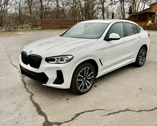 Белый БМВ Х4, объемом двигателя 3 л и пробегом 31 тыс. км за 55000 $, фото 8 на Automoto.ua