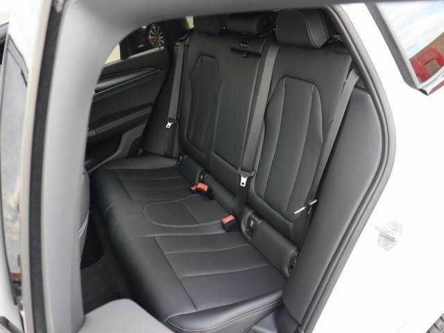 БМВ Х4 2023 в Тернополе на Automoto.ua Белый БМВ Х4, объемом двигателя 2 л и пробегом 23 тыс. км за 20900 $, фото 10 на Automoto.ua