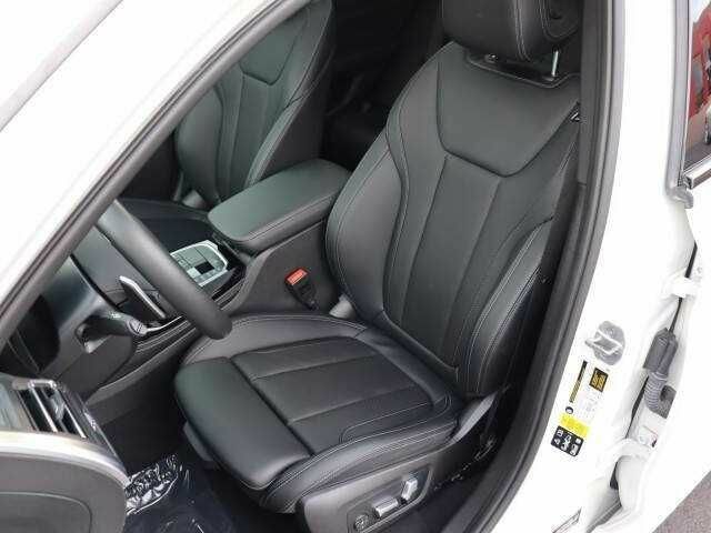 БМВ Х4 2023 в Тернополе на Automoto.ua Белый БМВ Х4, объемом двигателя 2 л и пробегом 23 тыс. км за 20900 $, фото 4 на Automoto.ua