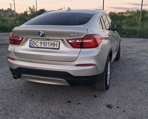 Бежевый БМВ Х4, объемом двигателя 2 л и пробегом 156 тыс. км за 20999 $, фото 6 на Automoto.ua