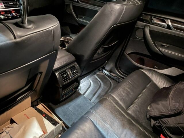 Чорний БМВ Х4, об'ємом двигуна 0 л та пробігом 256 тис. км за 16700 $, фото 5 на Automoto.ua