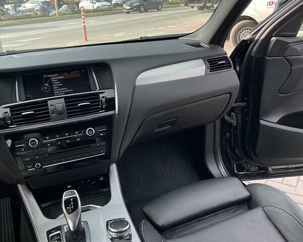 Чорний БМВ Х4, об'ємом двигуна 2.99 л та пробігом 196 тис. км за 24500 $, фото 23 на Automoto.ua