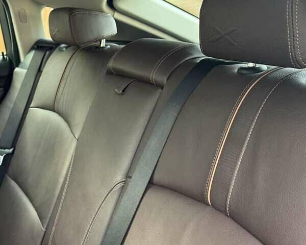 Чорний БМВ Х4, об'ємом двигуна 2 л та пробігом 98 тис. км за 27000 $, фото 6 на Automoto.ua