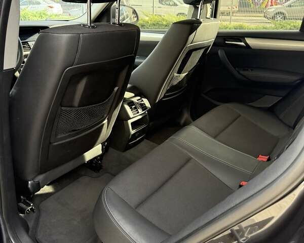 Чорний БМВ Х4, об'ємом двигуна 2.99 л та пробігом 202 тис. км за 29999 $, фото 13 на Automoto.ua