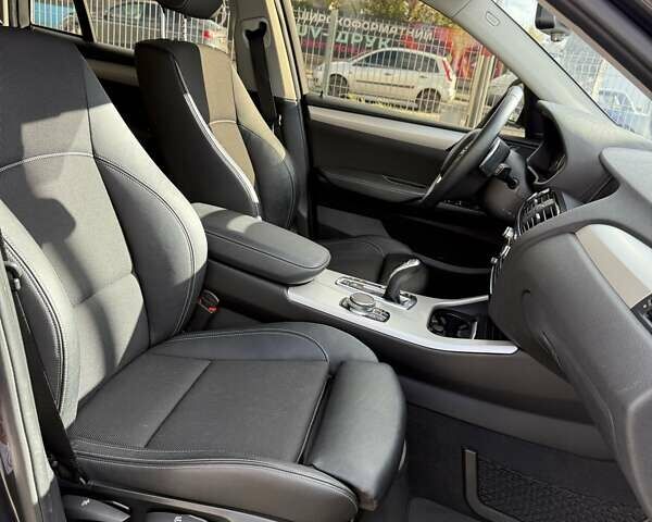 Чорний БМВ Х4, об'ємом двигуна 2.99 л та пробігом 202 тис. км за 29999 $, фото 11 на Automoto.ua