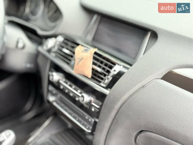 Черный БМВ Х4, объемом двигателя 2 л и пробегом 91 тыс. км за 25700 $, фото 13 на Automoto.ua