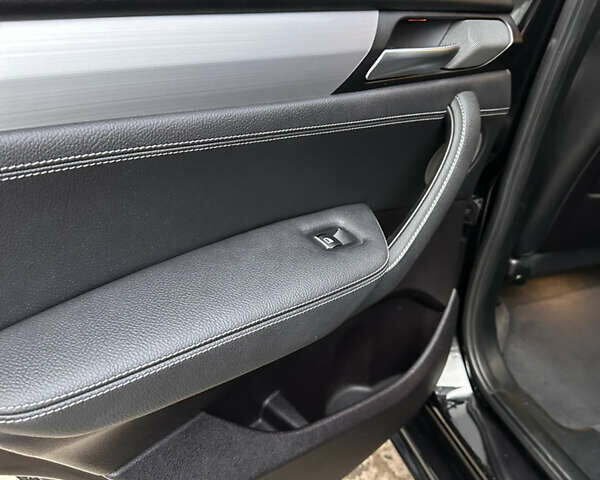 Черный БМВ Х4, объемом двигателя 2 л и пробегом 120 тыс. км за 24100 $, фото 27 на Automoto.ua