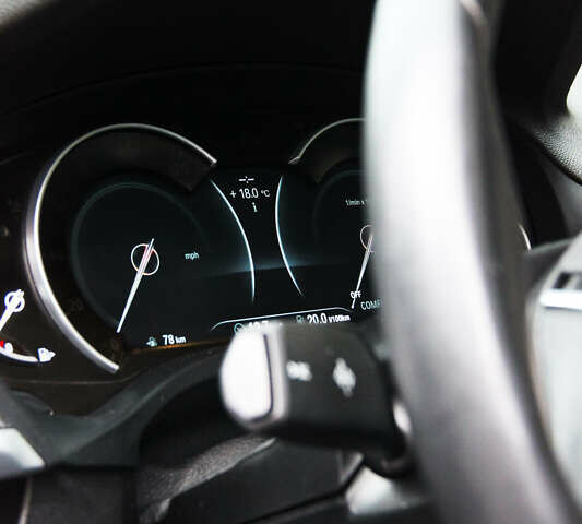 Черный БМВ Х4, объемом двигателя 2 л и пробегом 65 тыс. км за 39990 $, фото 14 на Automoto.ua