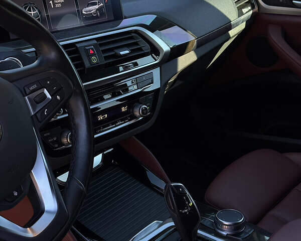 Черный БМВ Х4, объемом двигателя 2 л и пробегом 99 тыс. км за 39999 $, фото 23 на Automoto.ua