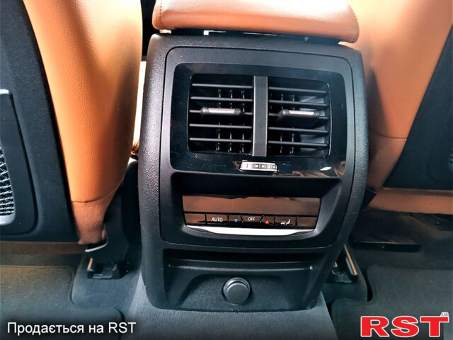 Черный БМВ Х4, объемом двигателя 2 л и пробегом 90 тыс. км за 34900 $, фото 13 на Automoto.ua