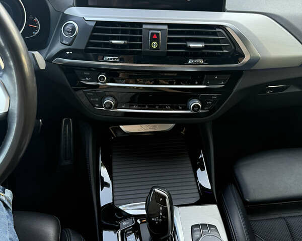 Черный БМВ Х4, объемом двигателя 2 л и пробегом 259 тыс. км за 34900 $, фото 25 на Automoto.ua