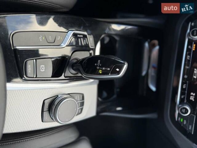 Черный БМВ Х4, объемом двигателя 3 л и пробегом 136 тыс. км за 41000 $, фото 41 на Automoto.ua