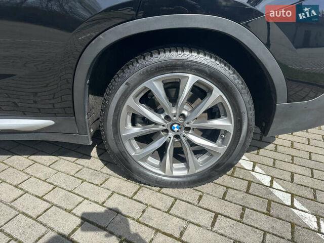 Чорний БМВ Х4, об'ємом двигуна 2 л та пробігом 95 тис. км за 37300 $, фото 13 на Automoto.ua