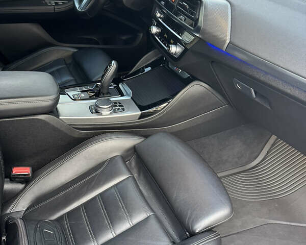 БМВ Х4 2019 в Воловце на Automoto.ua Черный БМВ Х4, объемом двигателя 3 л и пробегом 77 тыс. км за 45500 $, фото 18 на Automoto.ua