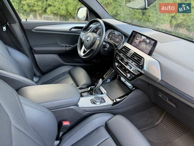 Черный БМВ Х4, объемом двигателя 3 л и пробегом 136 тыс. км за 41000 $, фото 23 на Automoto.ua