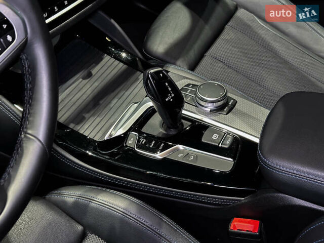 Чорний БМВ Х4, об'ємом двигуна 2 л та пробігом 75 тис. км за 42000 $, фото 24 на Automoto.ua