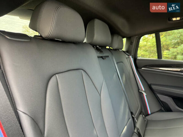 Чорний БМВ Х4, об'ємом двигуна 2 л та пробігом 44 тис. км за 39000 $, фото 24 на Automoto.ua