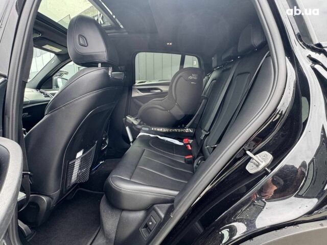 Чорний БМВ Х4, об'ємом двигуна 2 л та пробігом 54 тис. км за 48290 $, фото 34 на Automoto.ua