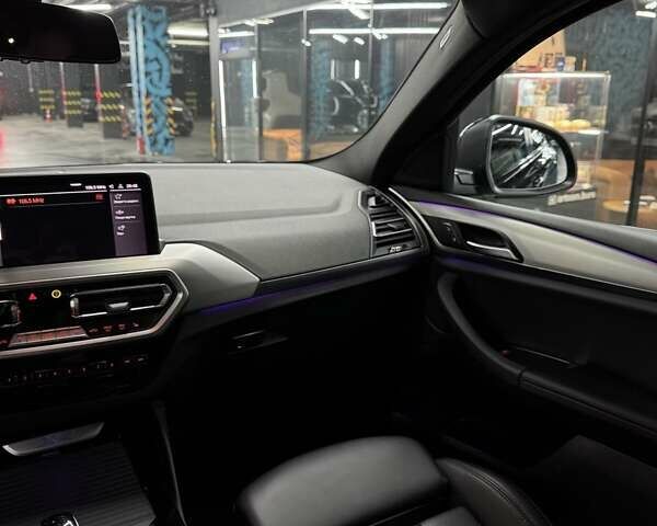 Черный БМВ Х4, объемом двигателя 2 л и пробегом 61 тыс. км за 47000 $, фото 32 на Automoto.ua