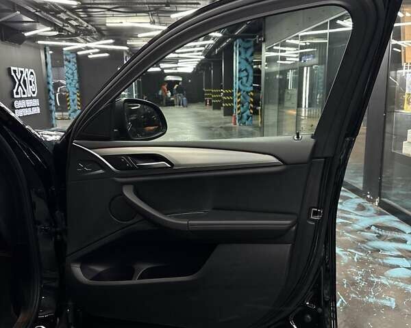 Черный БМВ Х4, объемом двигателя 2 л и пробегом 61 тыс. км за 47000 $, фото 7 на Automoto.ua