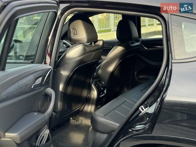 БМВ Х4 2022 у Києві на Automoto.ua Чорний БМВ Х4, об'ємом двигуна 2 л та пробігом 14 тис. км за 65000 $, фото 39 на Automoto.ua