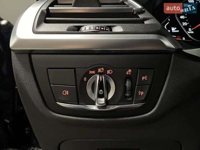 Черный БМВ Х4, объемом двигателя 2 л и пробегом 13 тыс. км за 67700 $, фото 44 на Automoto.ua