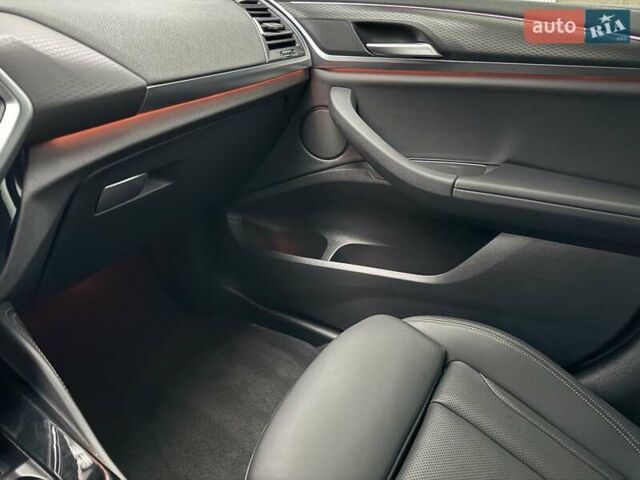 Чорний БМВ Х4, об'ємом двигуна 2 л та пробігом 29 тис. км за 52000 $, фото 17 на Automoto.ua