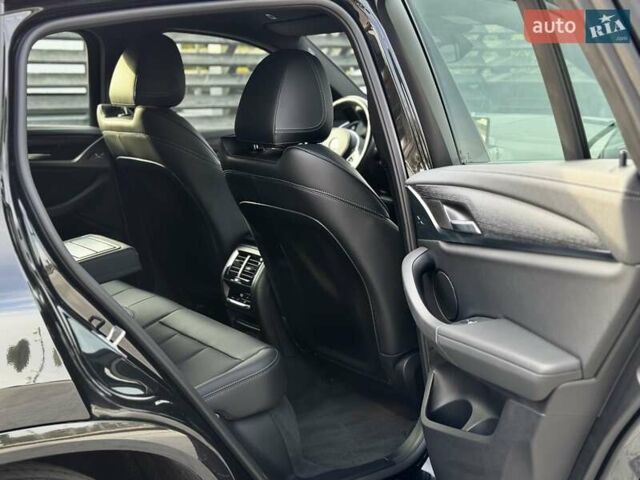 БМВ Х4 2022 у Києві на Automoto.ua Чорний БМВ Х4, об'ємом двигуна 2 л та пробігом 14 тис. км за 65000 $, фото 42 на Automoto.ua