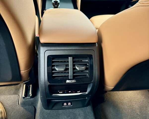 Черный БМВ Х4, объемом двигателя 2 л и пробегом 20 тыс. км за 60000 $, фото 19 на Automoto.ua