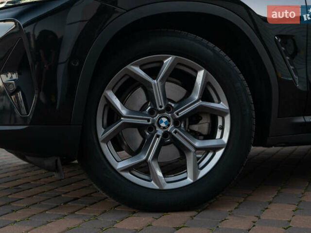 Черный БМВ Х4, объемом двигателя 2 л и пробегом 12 тыс. км за 53000 $, фото 12 на Automoto.ua