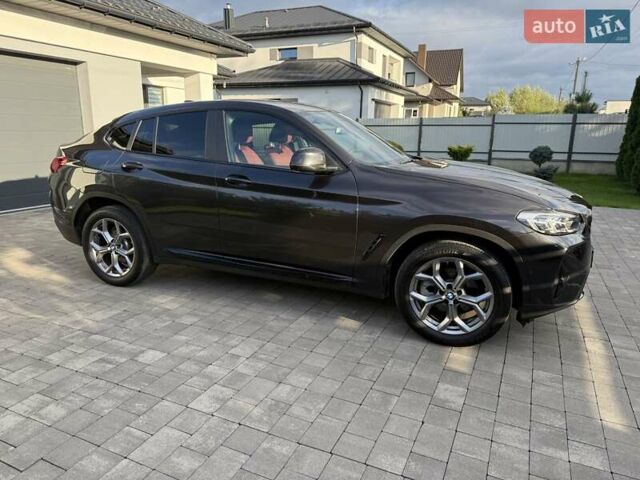 Чорний БМВ Х4, об'ємом двигуна 2 л та пробігом 19 тис. км за 50650 $, фото 4 на Automoto.ua