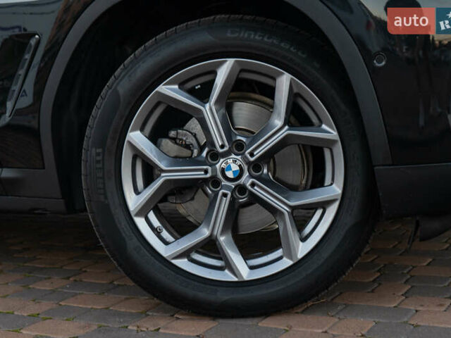 Черный БМВ Х4, объемом двигателя 2 л и пробегом 12 тыс. км за 53000 $, фото 8 на Automoto.ua